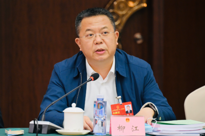 長虹控股集團黨委副書記、副董事長、總經(jīng)理柳江