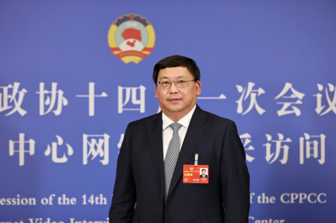全國政協(xié)委員，中國誠通控股集團(tuán)有限公司黨委書記、董事長朱碧新